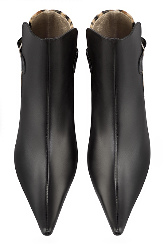Satin black women's ankle boots with buckles at the back. Pointed toe. Medium flare heels. Top view - Florence KOOIJMAN